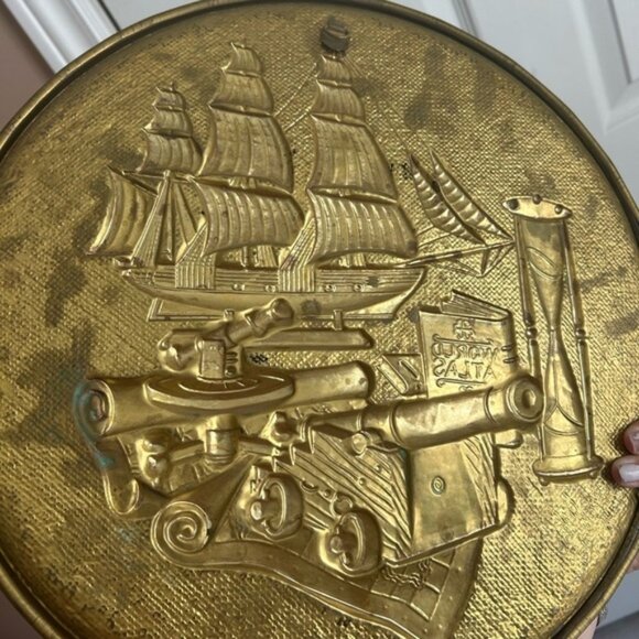 Vintage Nautical Wall Plaque with Ship and Cannon war plate ⚓️ - Picture 6 of 9